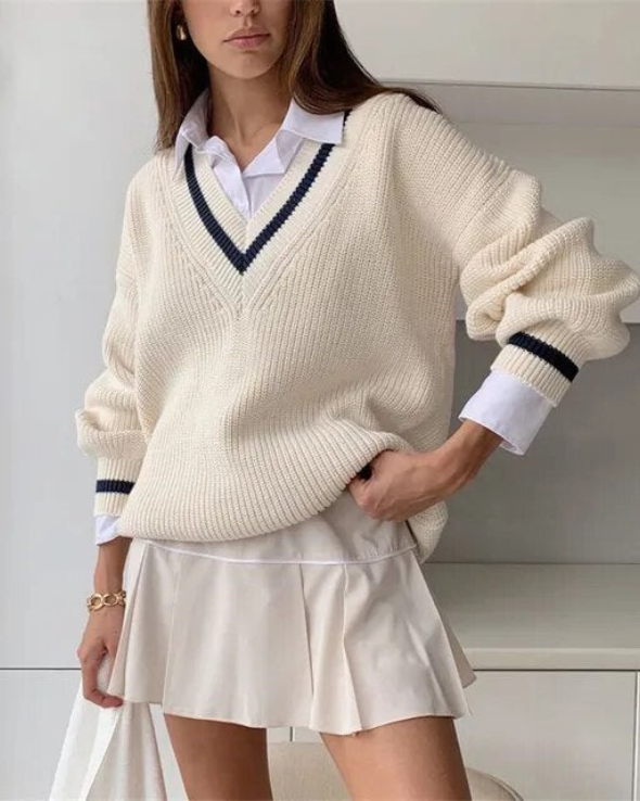 Chic V-neck knit sweater